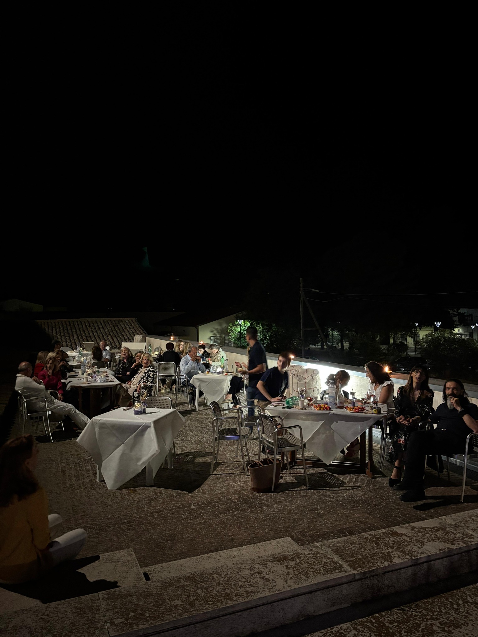 Torre Alemanna: una cena in terrazza tra musica, luci e sapori